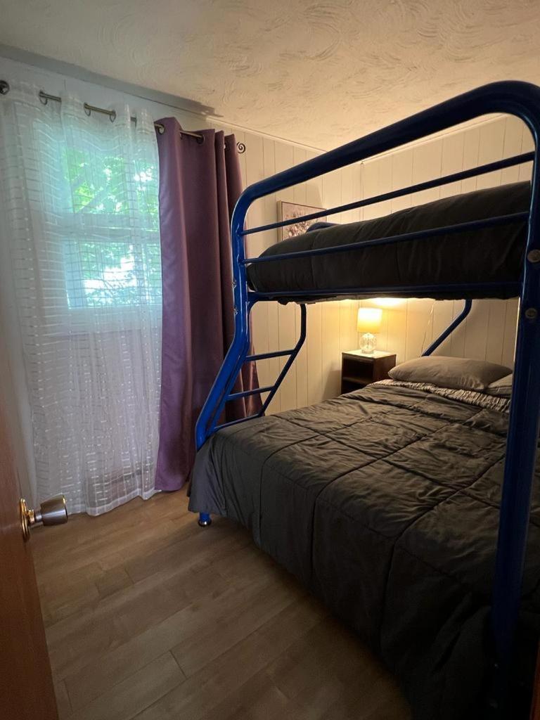 Cozy Chalet Near The Beach Shediac Esterno foto