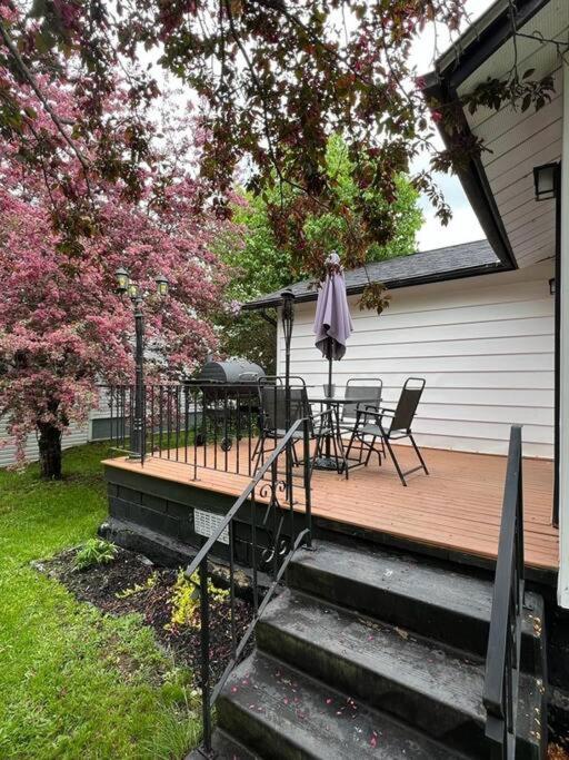 Cozy Chalet Near The Beach Shediac Esterno foto
