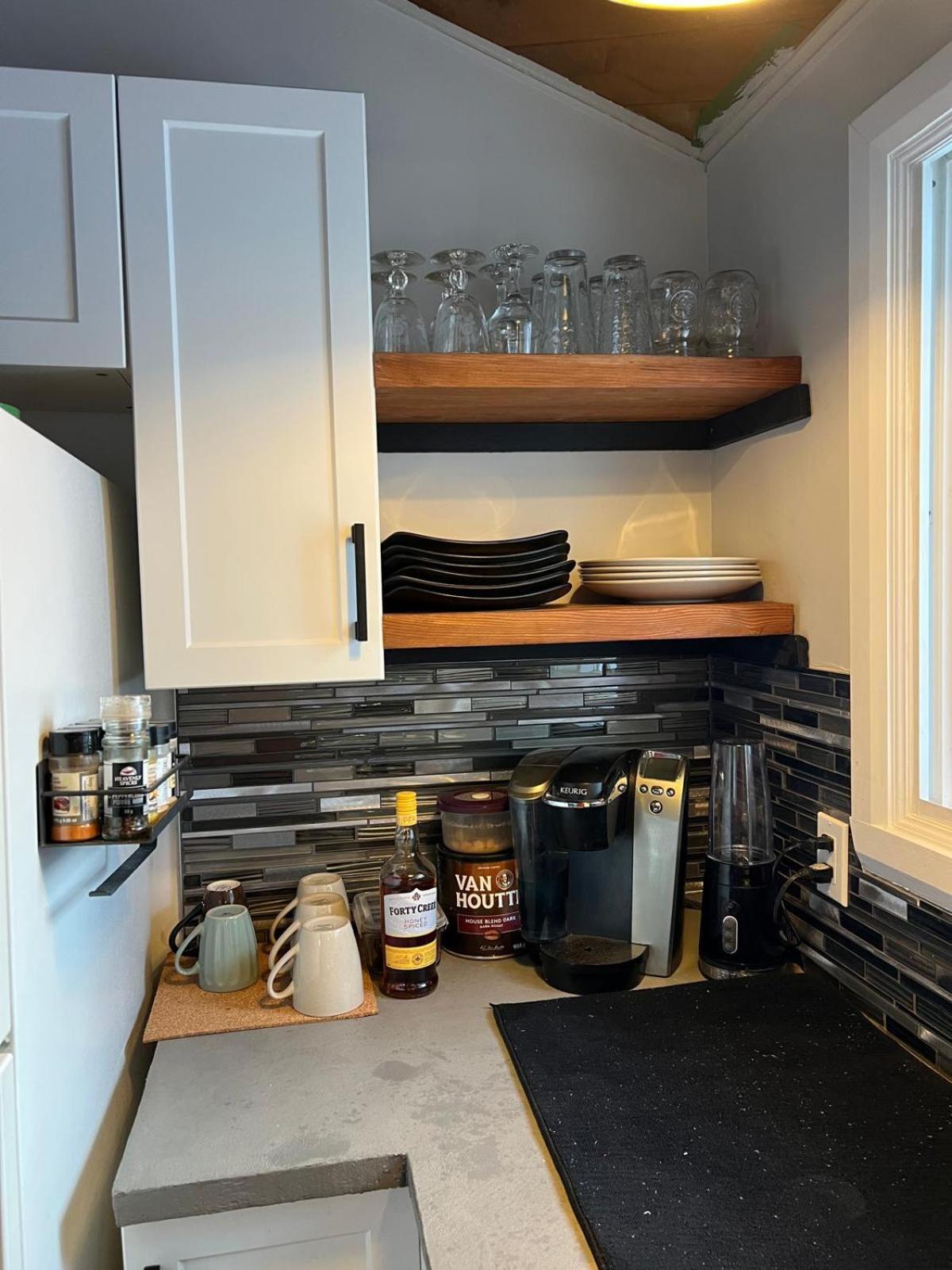 Cozy Chalet Near The Beach Shediac Esterno foto